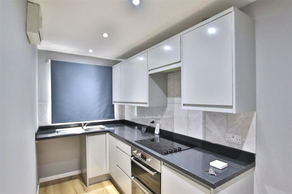 Property photo 2 of 9 Img_0418.Jpg