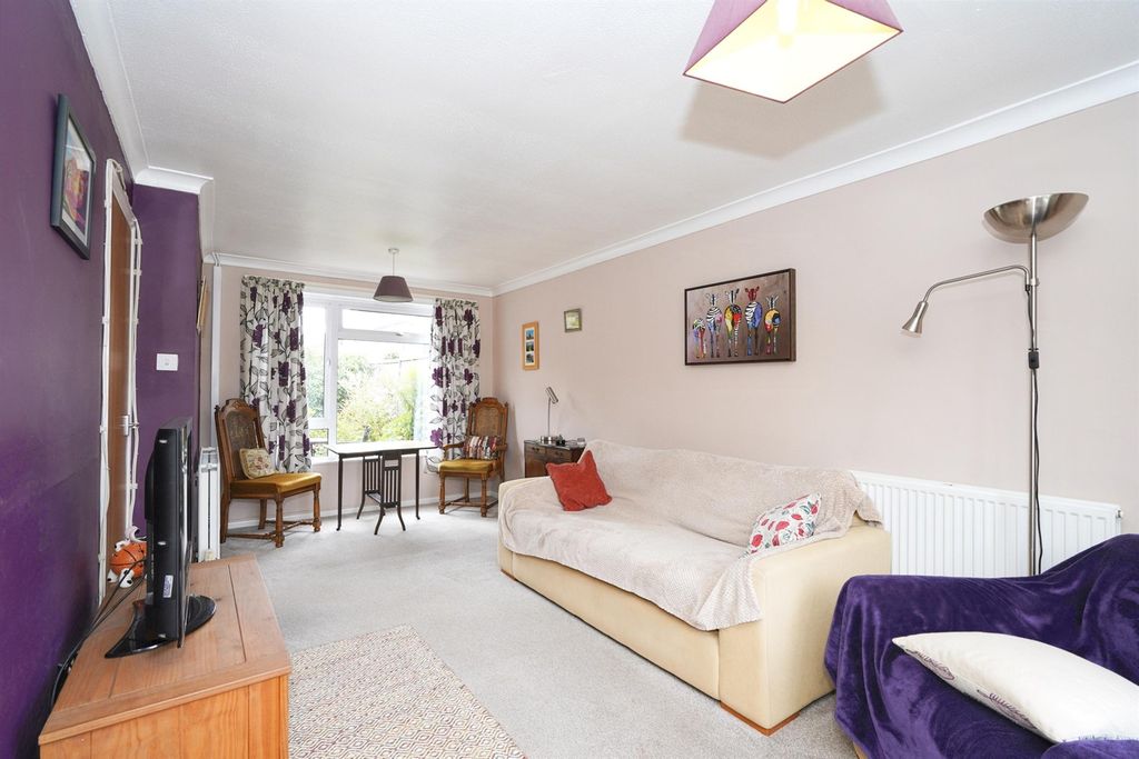 Property photo 2 of 14