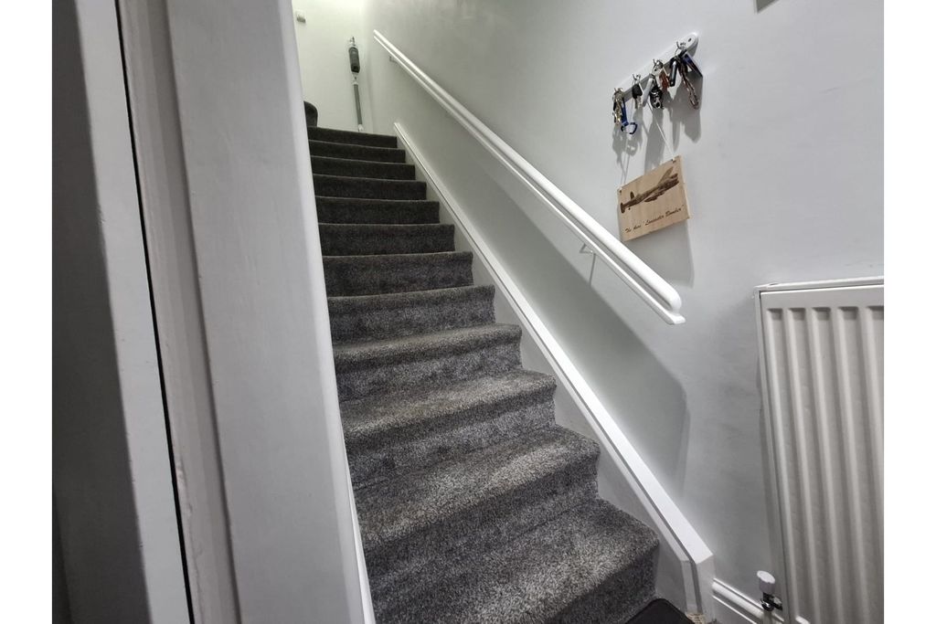 Property photo 2 of 17 Entrance