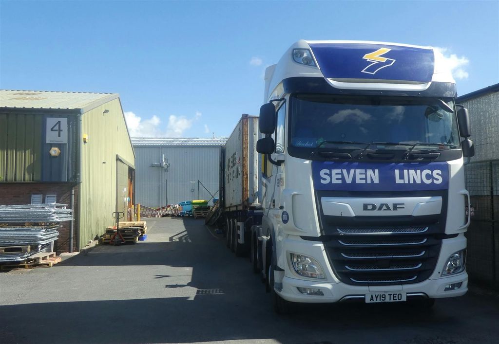 Property photo 3 of 8 Unit 4