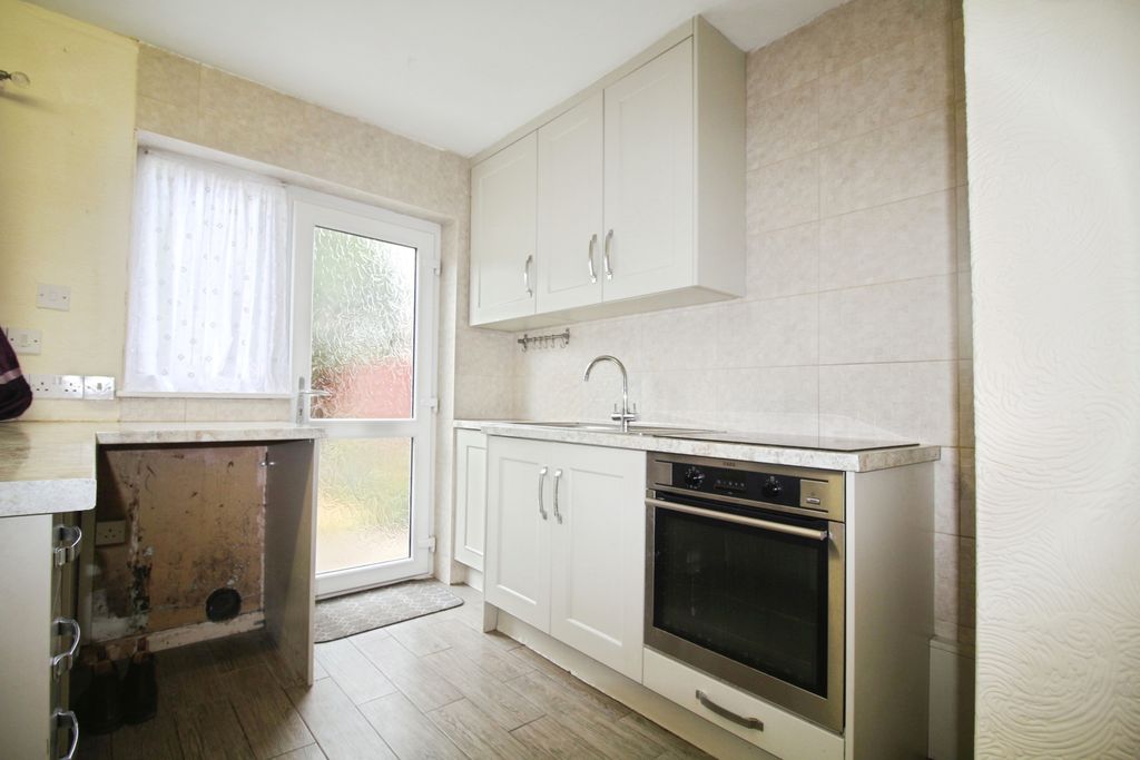 Additional image 6 of 3 bed semi-detached house for saleLeeds Old Road, Heckmondwike WF16