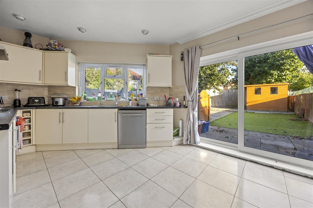 Property photo 3 of 11 1B9A9464.Jpg