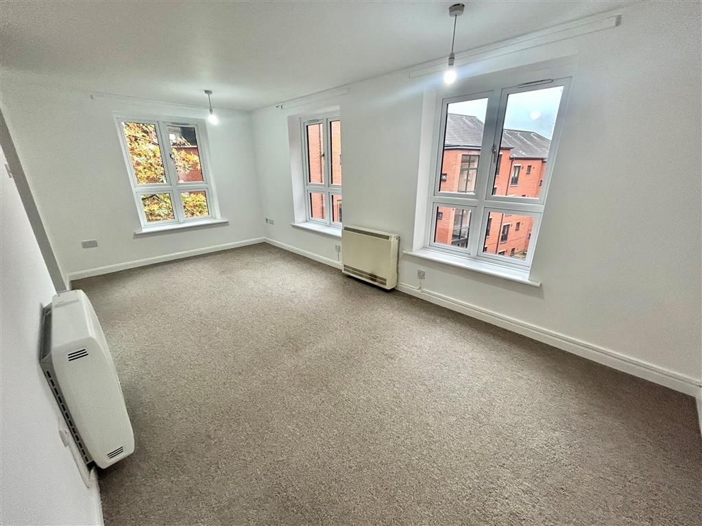 Property photo 2 of 8 Image