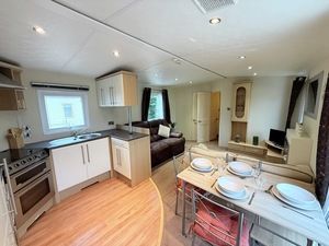 Property photo 1 of 11 Img 5997 (1)