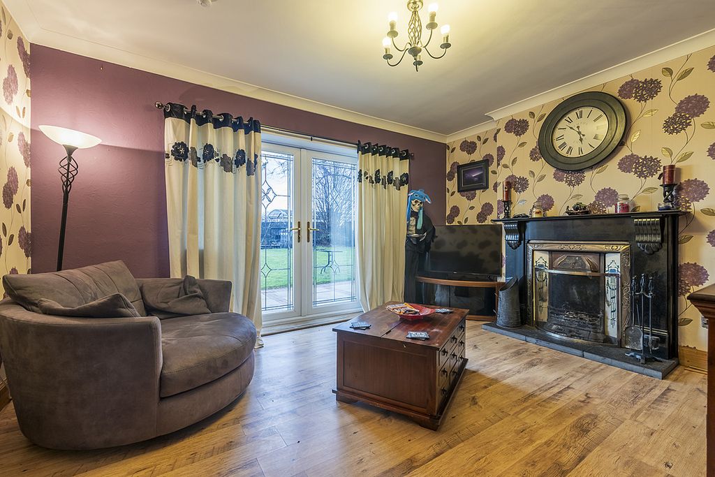 Property photo 3 of 49