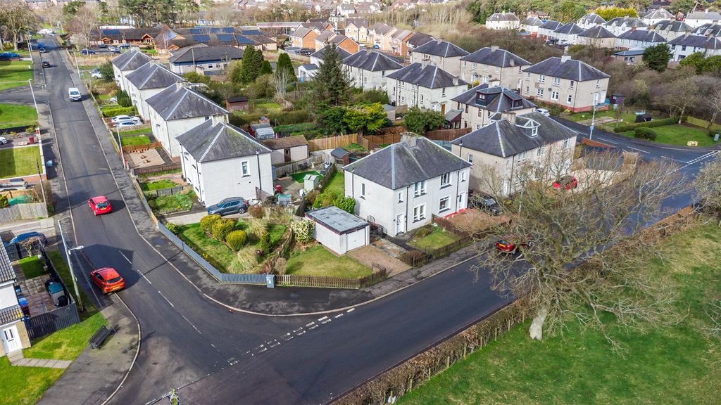 Property photo 2 of 21 Sidehead Road-6.Jpg