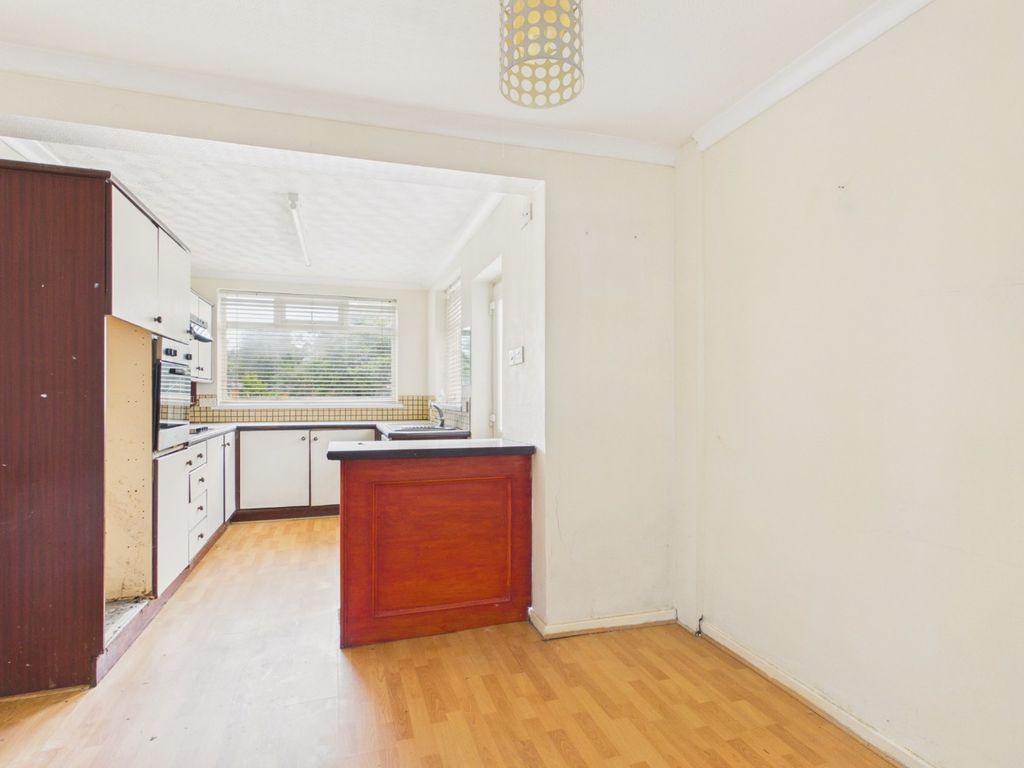 Property photo 3 of 11 5228667