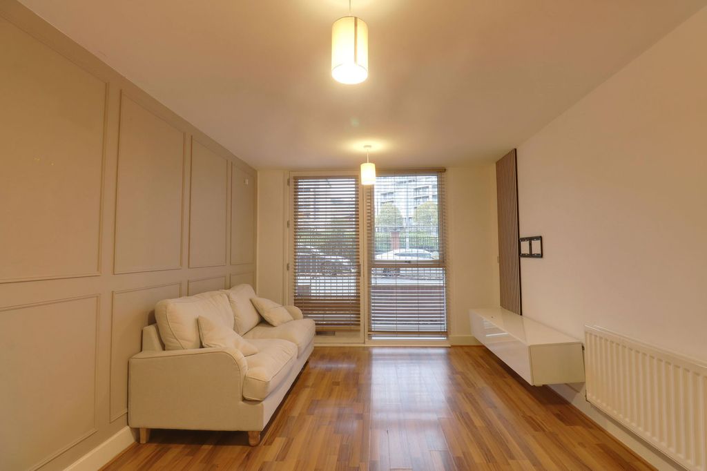 Property photo 2 of 5