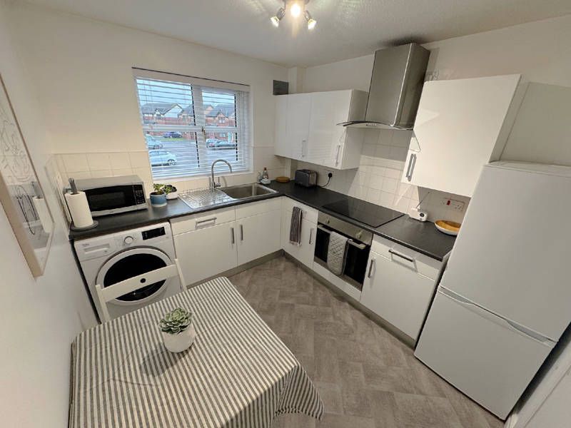 Property photo 3 of 22 Kitchen