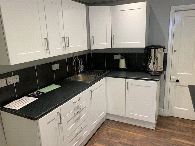 Property photo 3 of 5 Kitchen