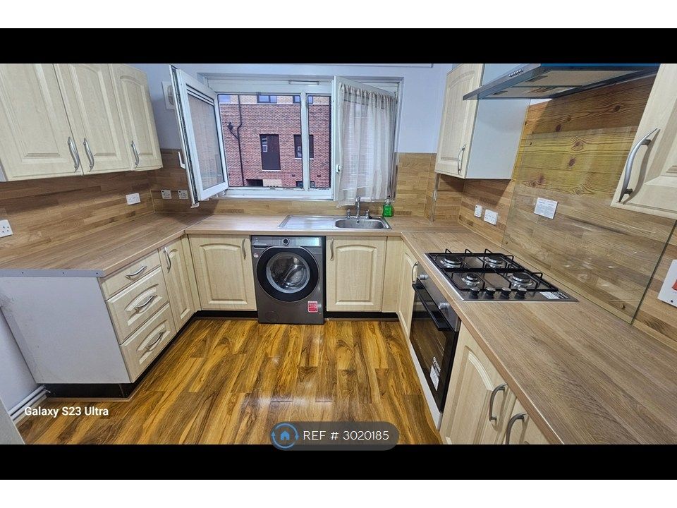 Property photo 2 of 21
