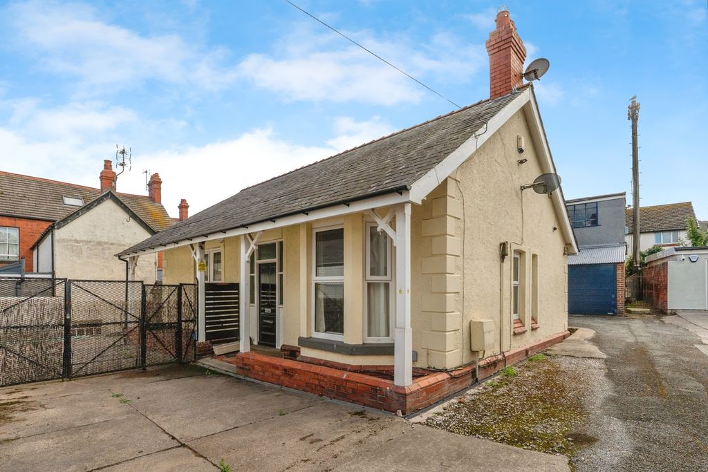 Property photo 1 of 17 Photo