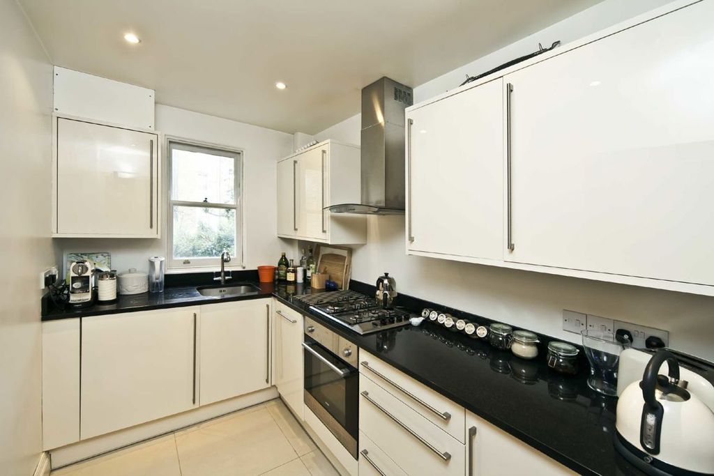 Property photo 3 of 5