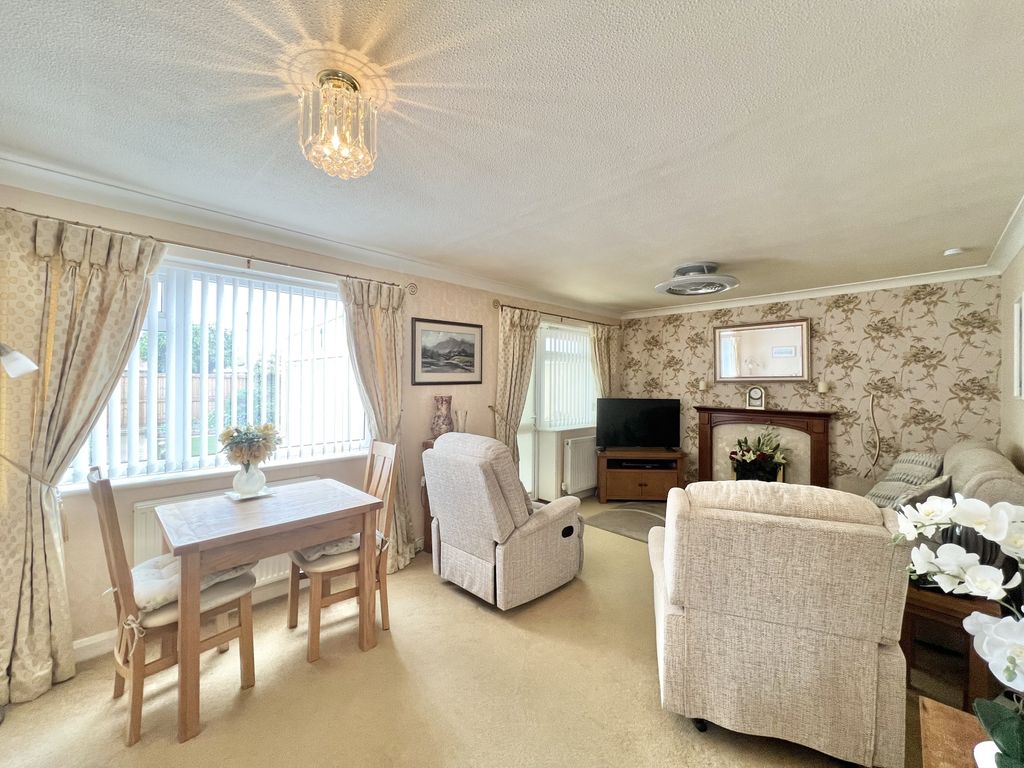 Property photo 3 of 14