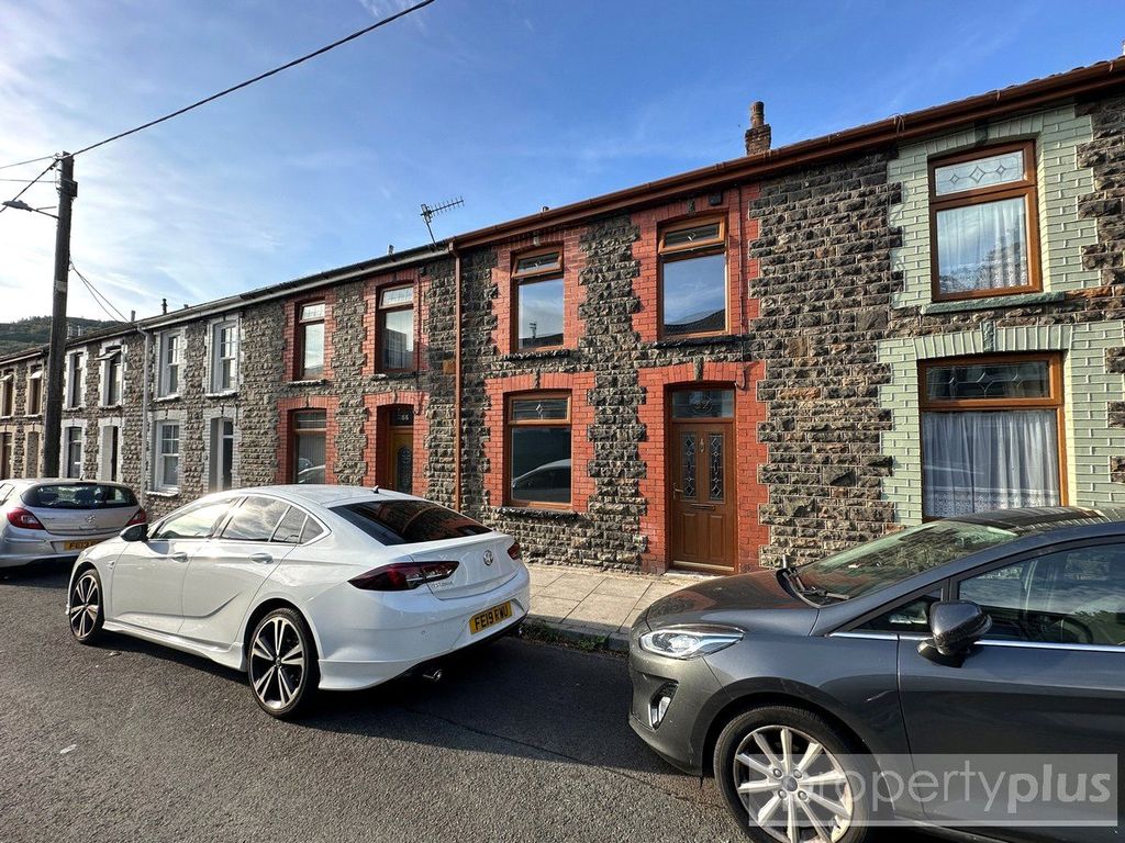 Property photo 1 of 15 Picture No. 02