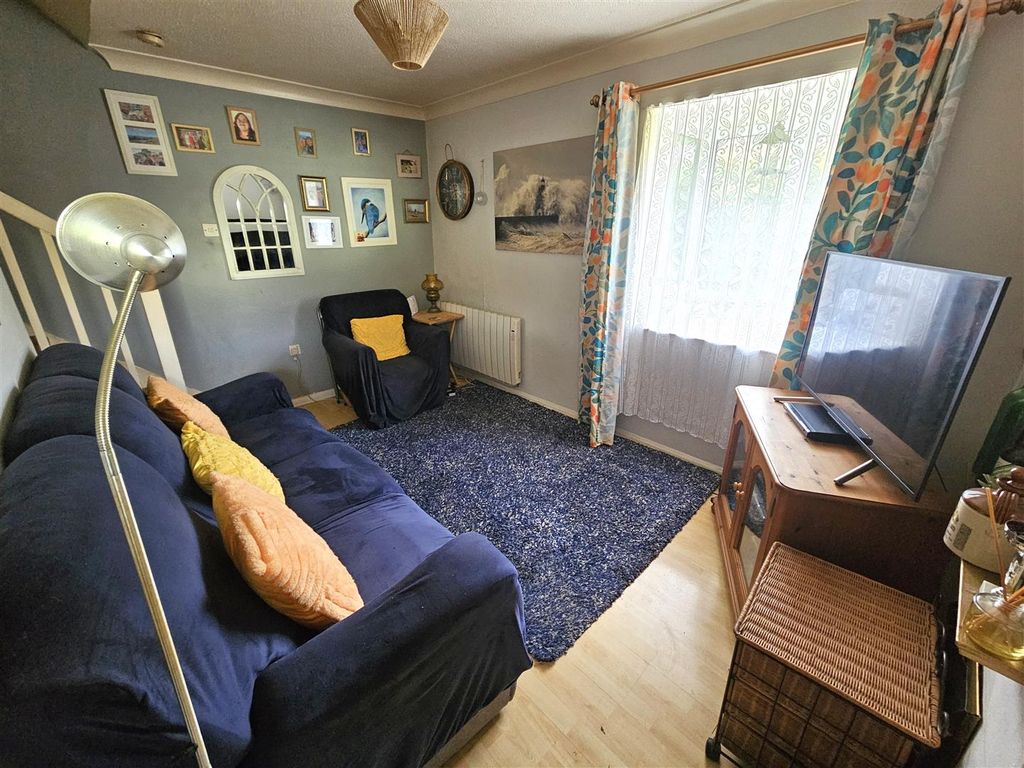 Property photo 3 of 12 Living Room (2).Jpg