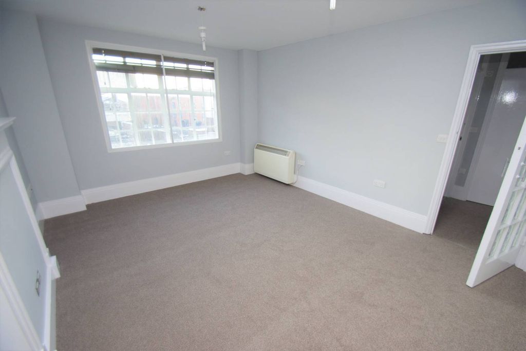 Property photo 2 of 4