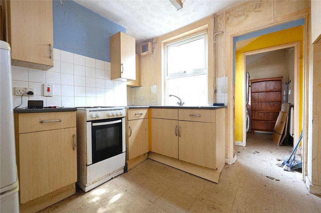 Property photo 2 of 14 Picture No. 01