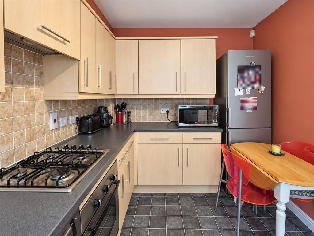 Property photo 3 of 17 Kitchen 1.Jpg