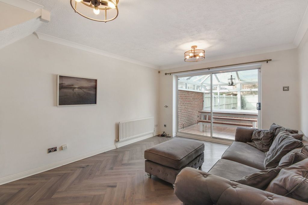 Property photo 2 of 15