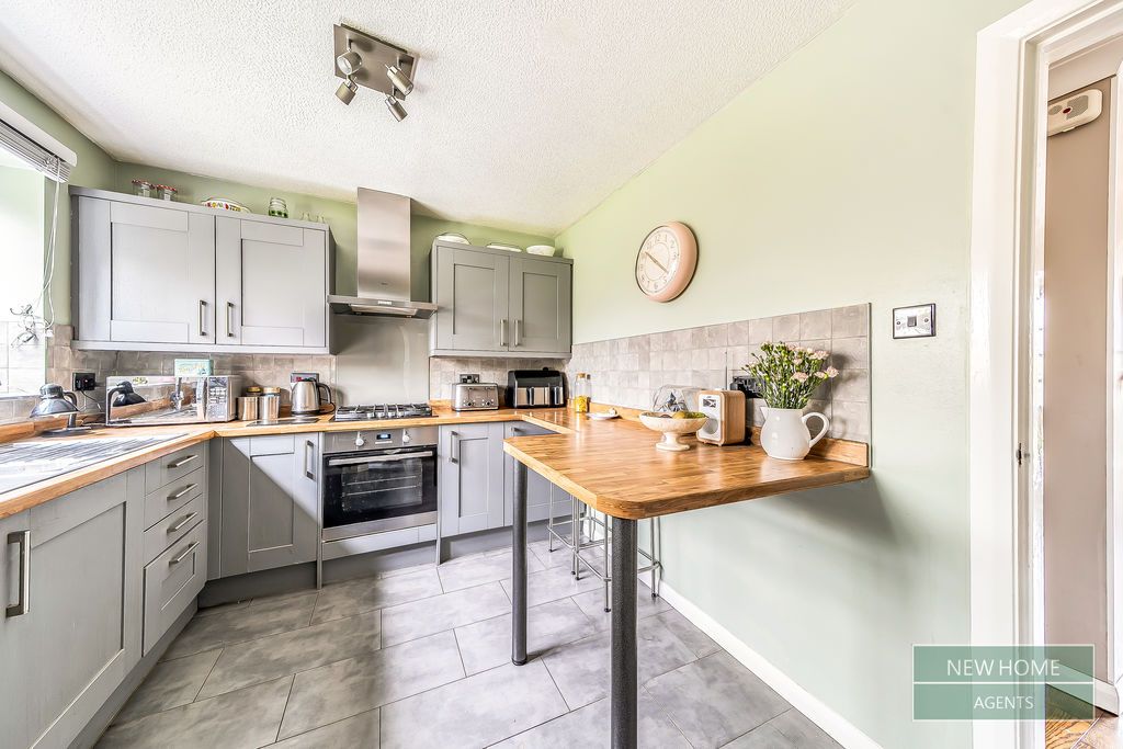 Property photo 3 of 20 Photo 4