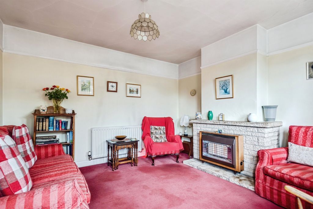 Property photo 2 of 13