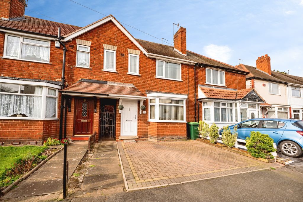 Property photo 2 of 28 1