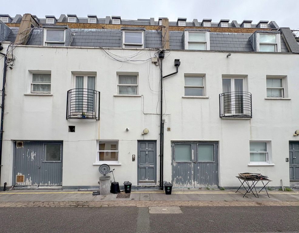 Property photo 2 of 3