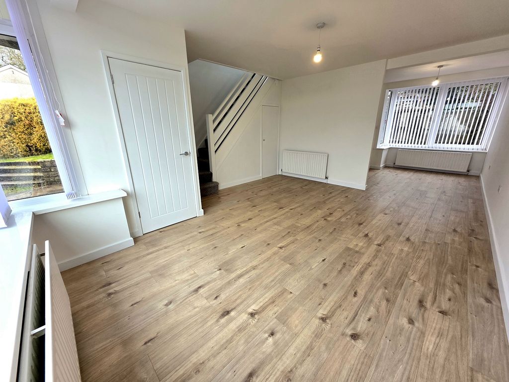 Property photo 2 of 14 Not Specified