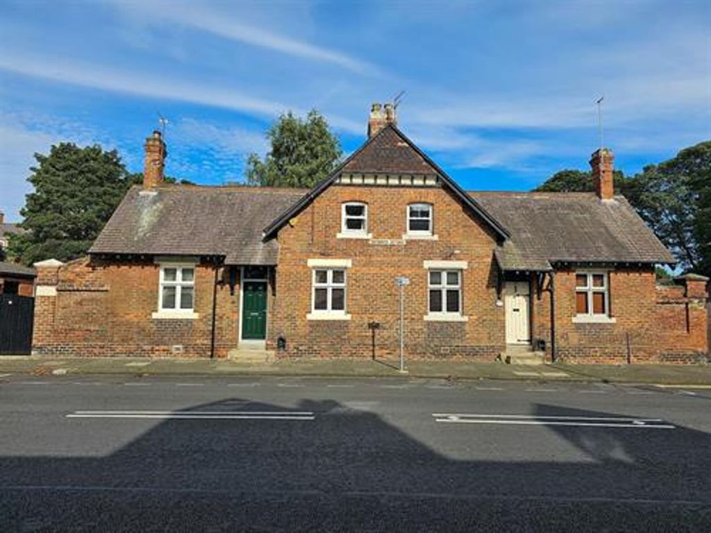 Property photo 1 of 23