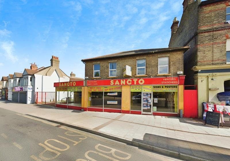 Property photo 1 of 2 External.Jpg