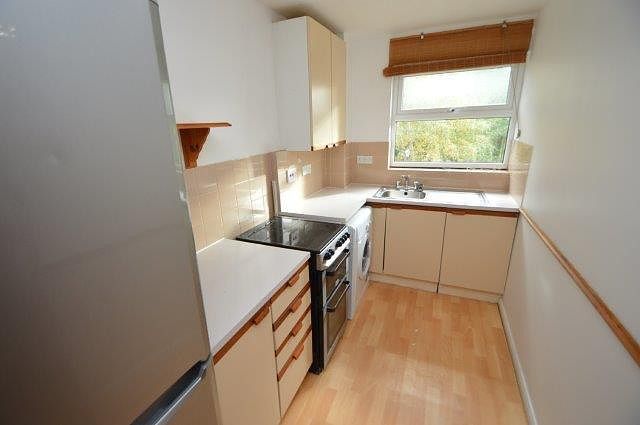 Property photo 3 of 5 Kitchen