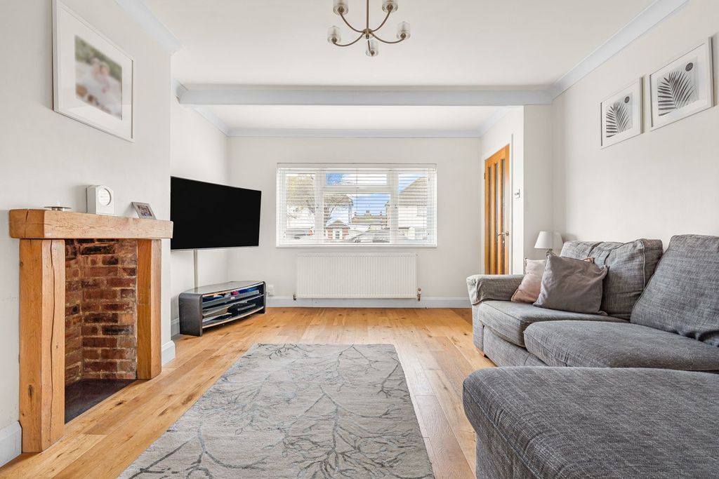 Property photo 2 of 12