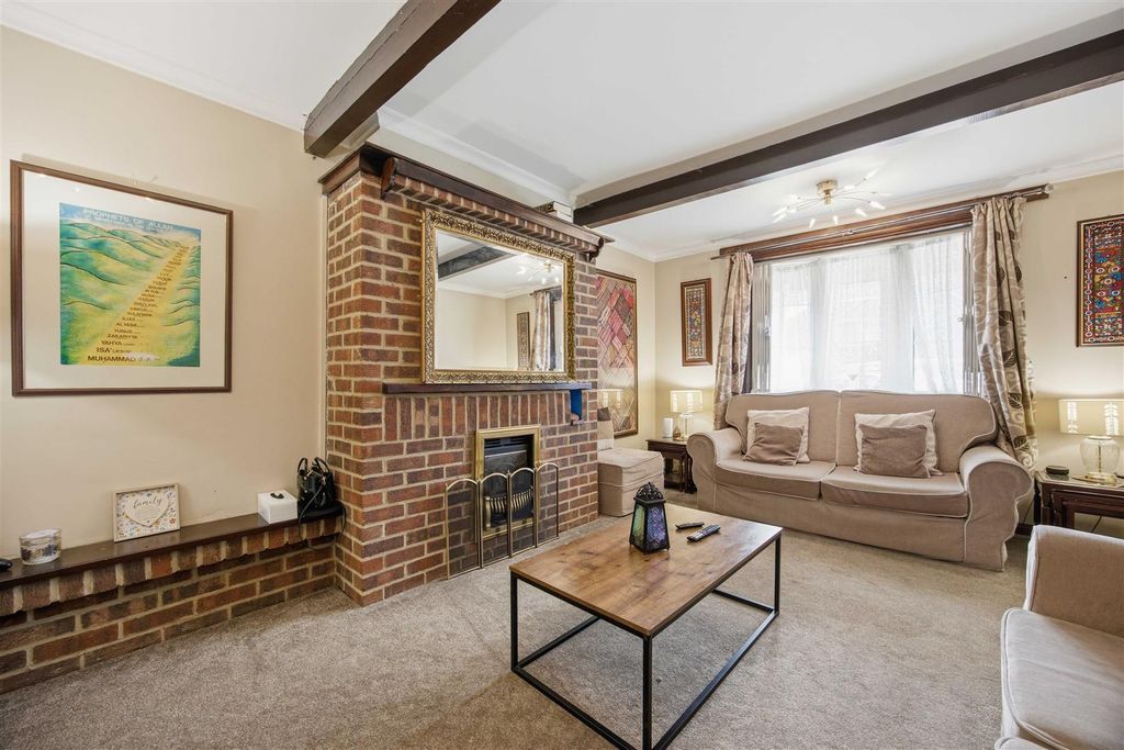 Property photo 3 of 15