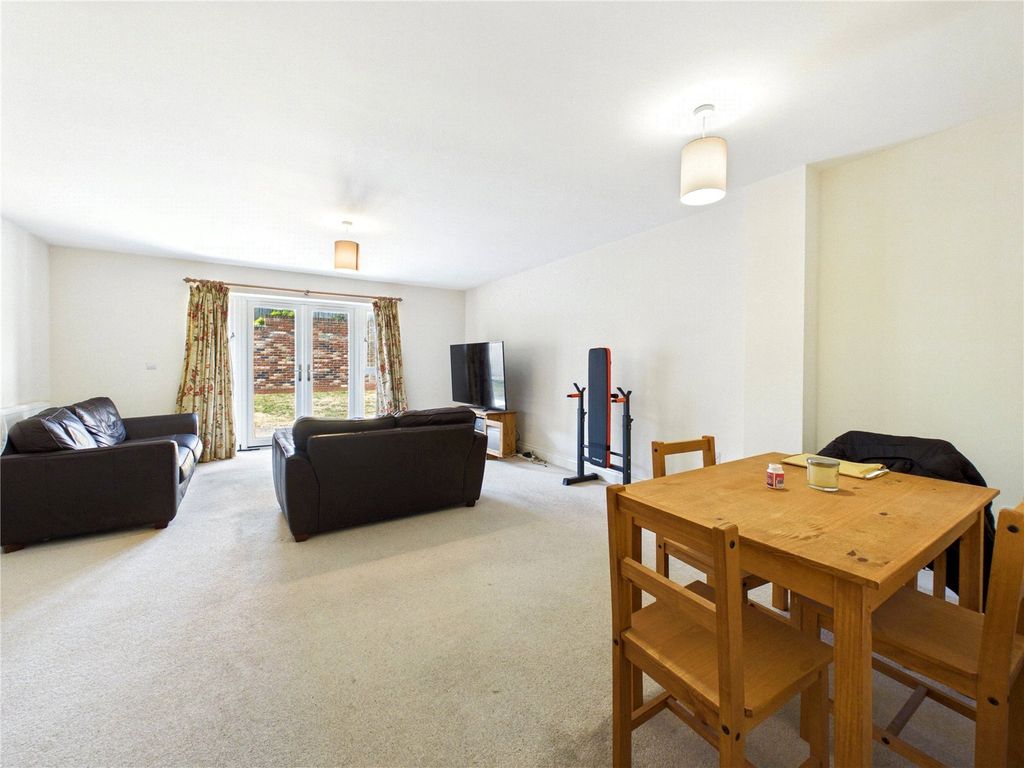 Property photo 3 of 14 Picture No. 19