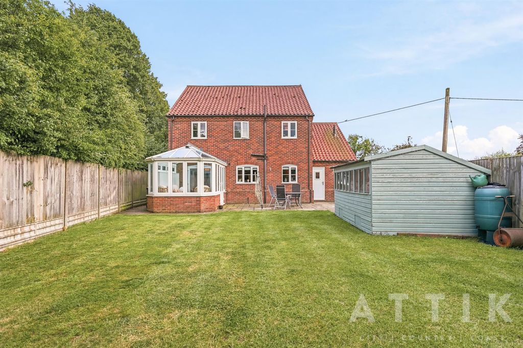 Property photo 1 of 53 The_Brambles_027.Jpg