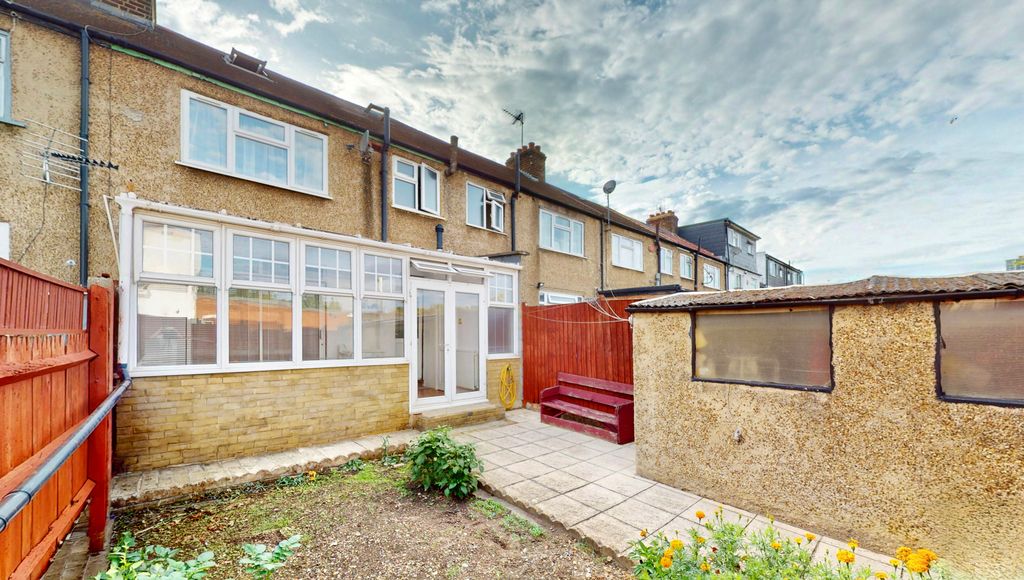 Property photo 3 of 30 Picture No. 32
