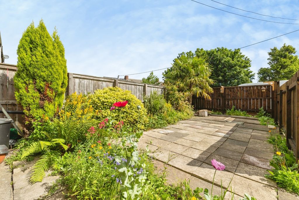 Property photo 2 of 16 Pbox-Img.Jpg