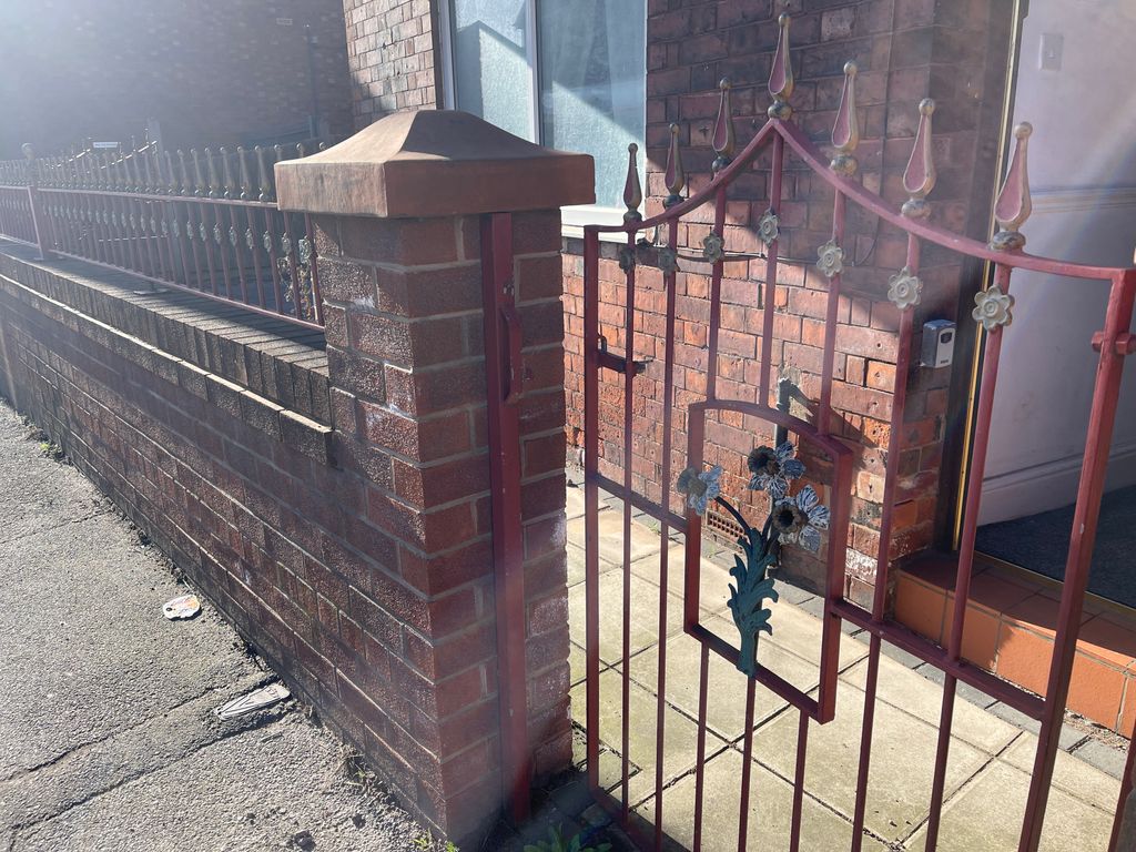 Property photo 2 of 29