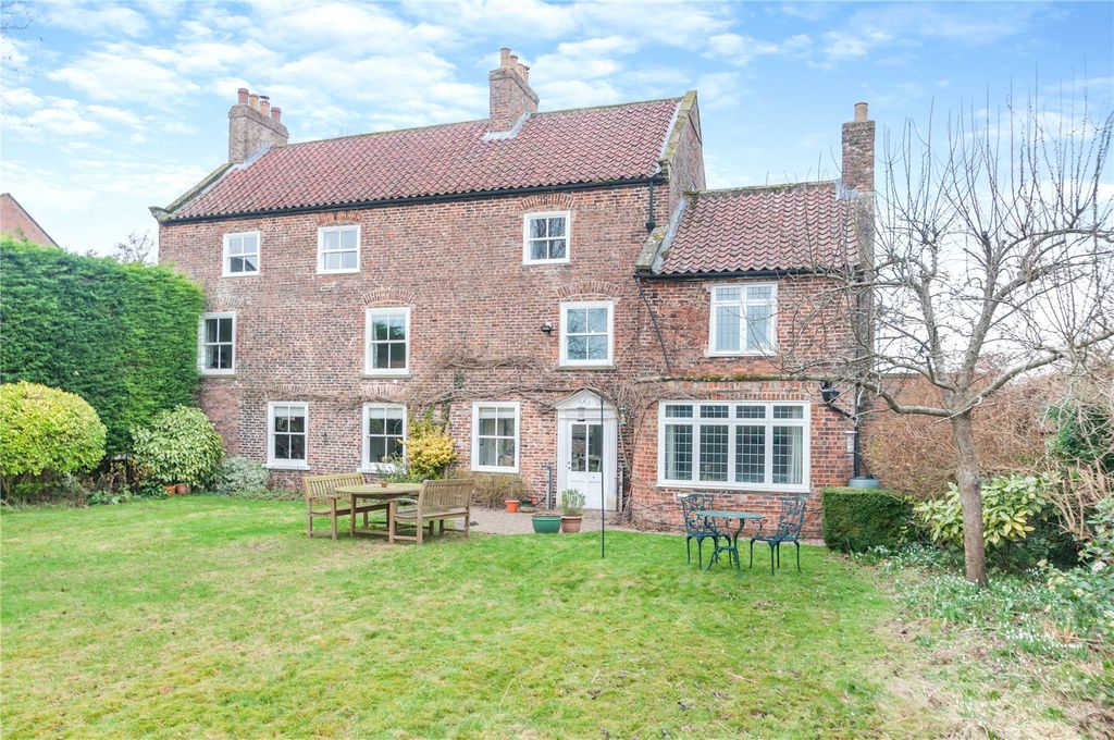 Property photo 1 of 20 Mill House