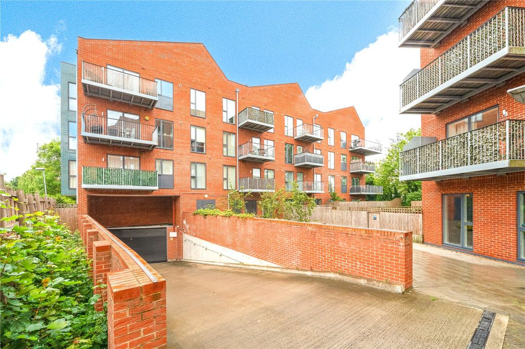 Property photo 1 of 15 Picture No. 17