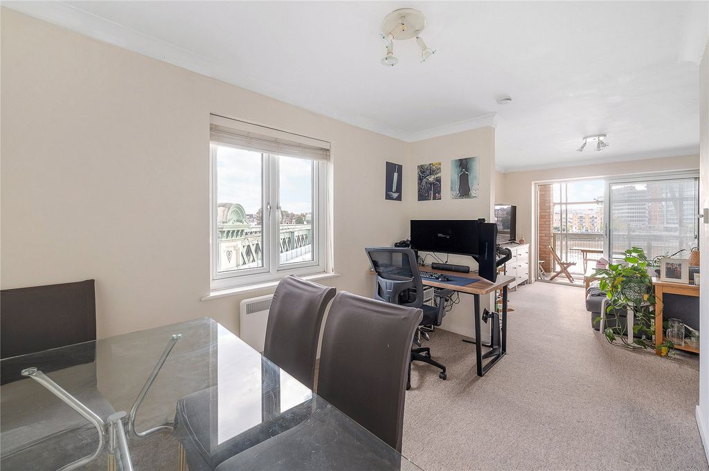 Property photo 3 of 11 Picture No. 06