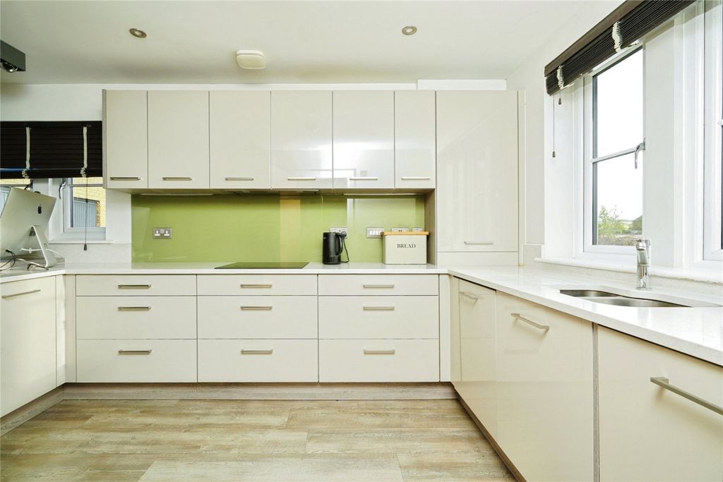 Property photo 2 of 10 Picture No. 07
