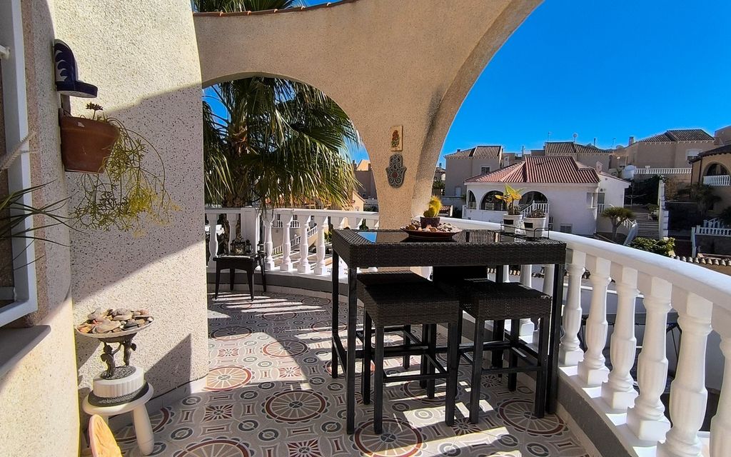 Property photo 3 of 45