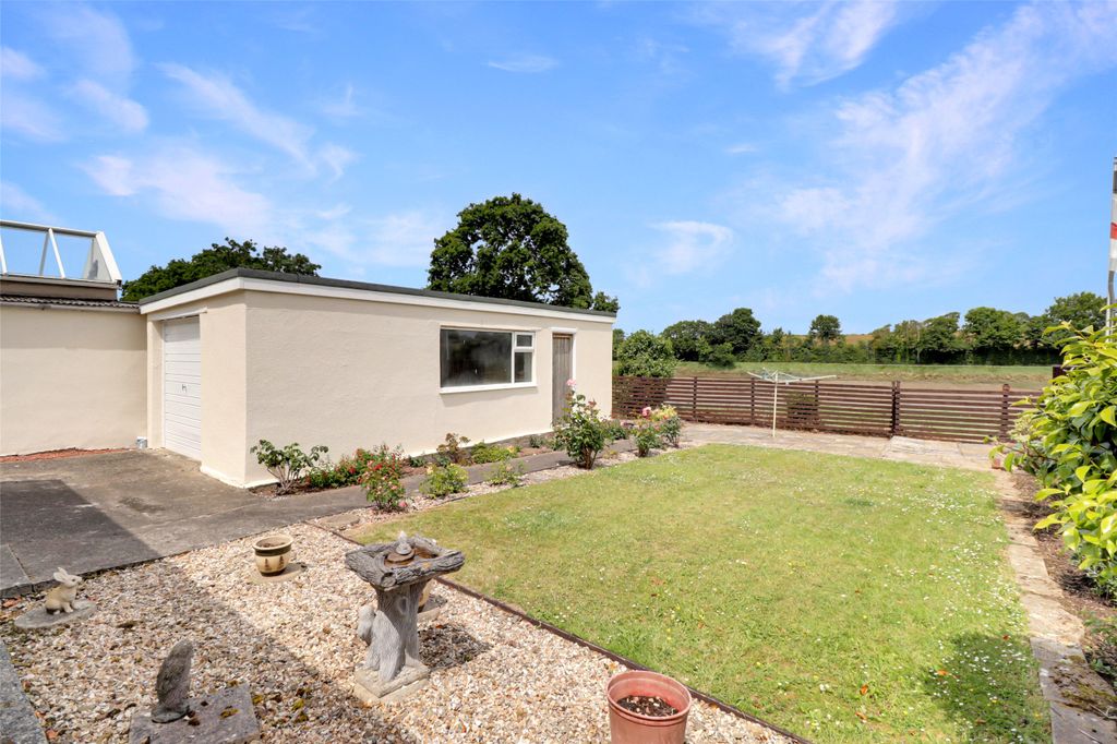 Property photo 2 of 10 Picture No. 08