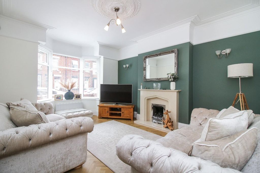 Property photo 2 of 12 Living Room