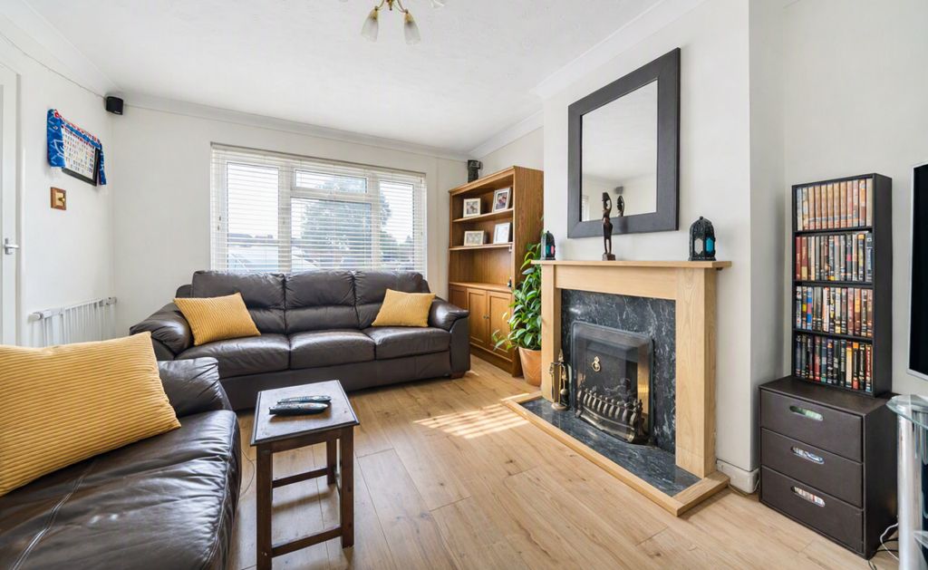 Property photo 3 of 14