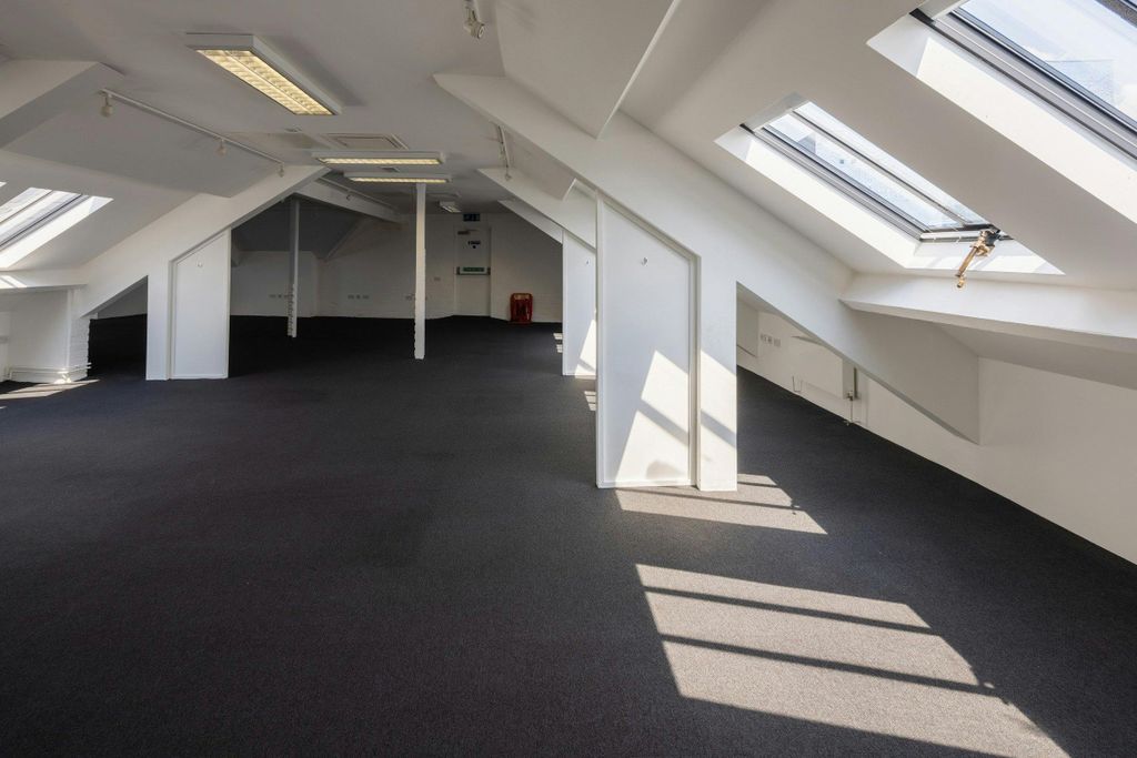 Property photo 2 of 6 Width-2400 (1).Jpeg