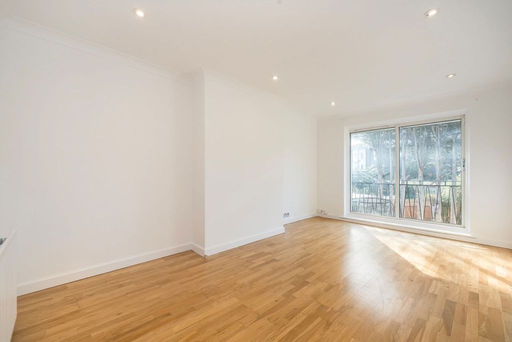 Property photo 3 of 7