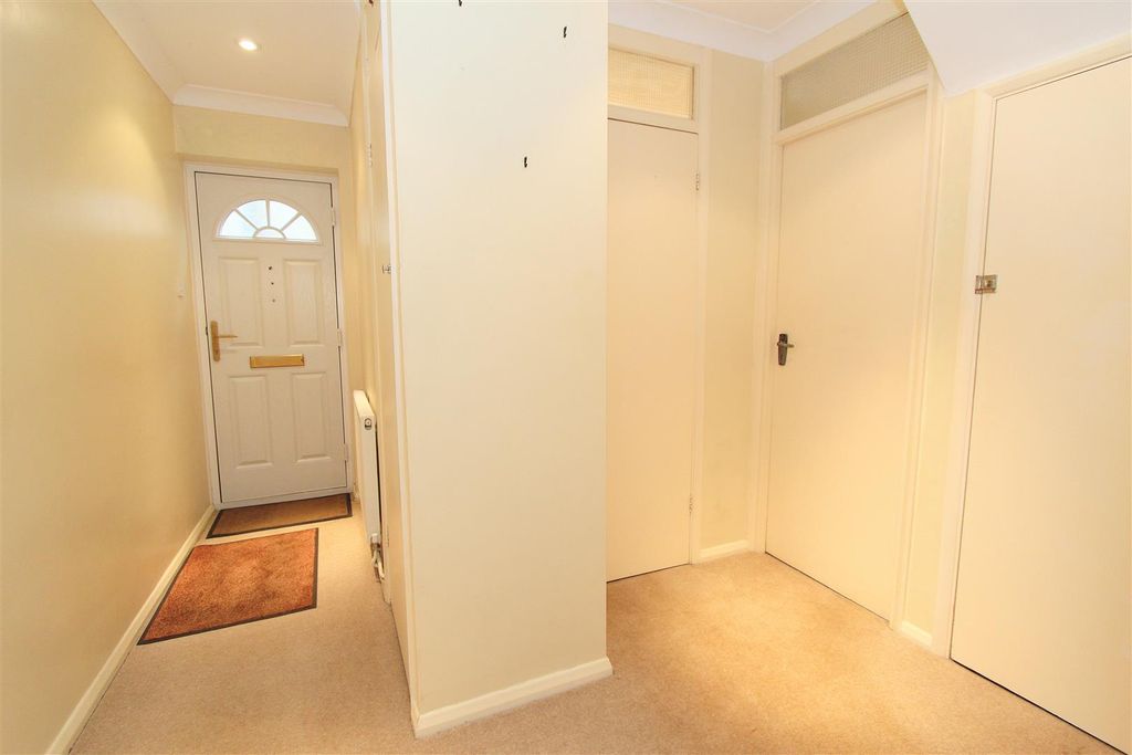 Property photo 3 of 13 Hall.Jpg